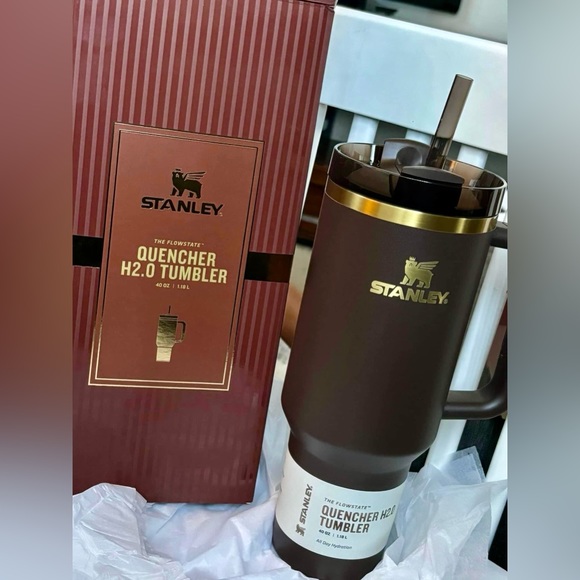 Stanley 40 oz limited edition quencher in Chocolate Gold - Picture 1 of 2